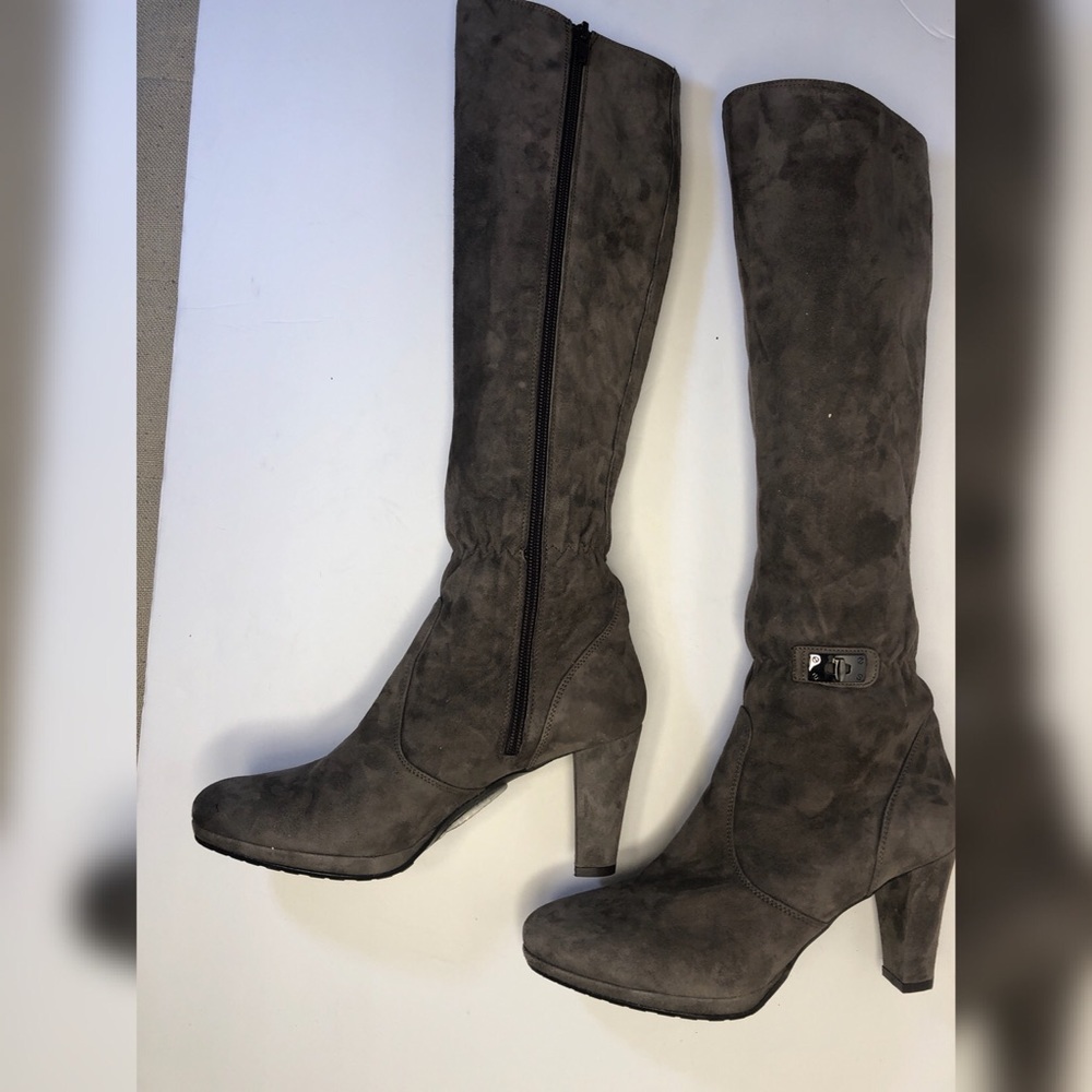 Nalini Suede Smokey Gray Boots